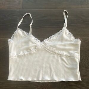 White laced crop top!